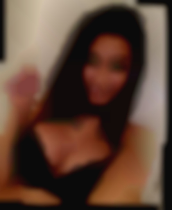 Chat room clubs having 100+ in it.